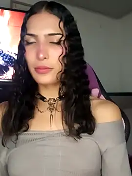 Lanna hott  online show from October 2025 11:02:01 PM