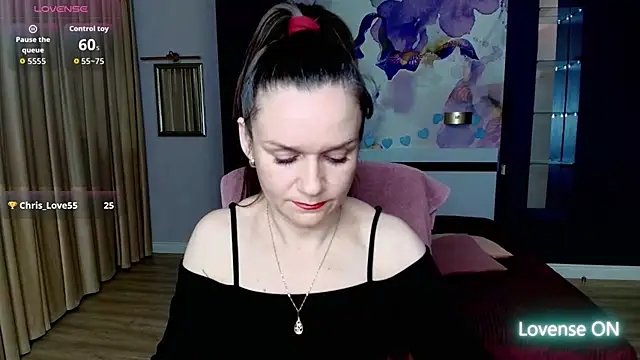 AriaGray online show from April 2026 11:35:02 PM