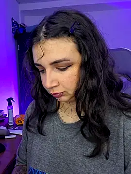 Snapshot of Aria_Bennett21 chatting on June 2026 03:15:02 AM Aria Bennett21 online show from June 2026 03:15:02 AM