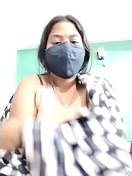 Snapshot of Sapna-80 chatting on December 2024 05:57:02 PM Sapna-80 online show from December 2024 05:57:02 PM