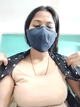 Snapshot of Sapna-80 chatting on January 2025 07:34:01 PM Sapna-80 online show from January 2025 07:34:01 PM