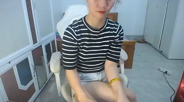 Snapshot of Susu204 chatting on March 2025 02:08:02 PM Susu204 online show from March 2025 02:08:02 PM