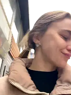 GraceTorrez online show from November 2025 08:36:02 AM