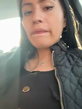 Snapshot of Sara_luna_ chatting on February 2025 10:06:02 PM Sara luna online show from February 2025 10:06:02 PM