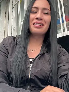 Snapshot of Sara_luna_ chatting on March 2025 10:39:02 PM Sara luna online show from March 2025 10:39:02 PM