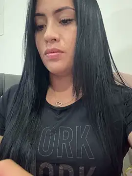 Sara luna  online show from December 2025 02:19:01 AM