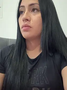 Sara luna  online show from December 2025 08:49:01 PM