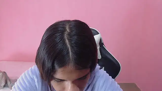 Snapshot of DEMI_LEED chatting on February 2025 12:49:01 PM DEMI LEED online show from February 2025 12:49:01 PM