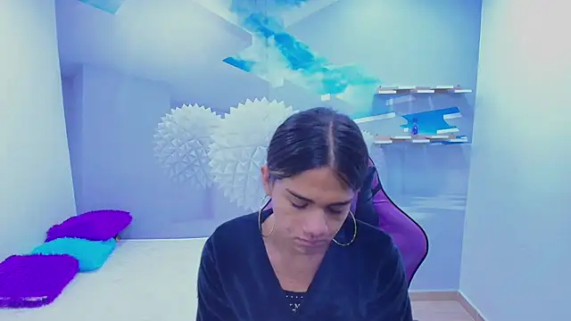 Snapshot of DEMI_LEED chatting on November 2025 01:23:02 PM DEMI LEED online show from November 2025 01:23:02 PM