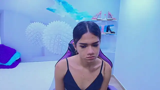 Snapshot of DEMI_LEED chatting on November 2025 12:26:01 PM DEMI LEED online show from November 2025 12:26:01 PM