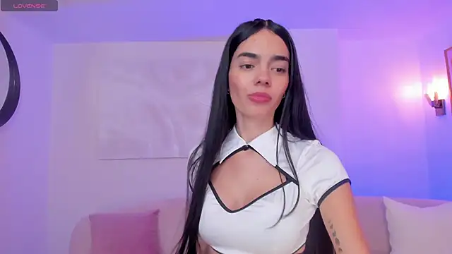 Snapshot of LucianaMillerX chatting on January 2025 10:34:02 PM LucianaMillerX online show from January 2025 10:34:02 PM