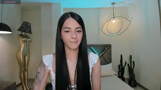 Snapshot of HannahJamesX chatting on December 2024 06:11:01 PM HannahJamesX online show from December 2024 06:11:01 PM