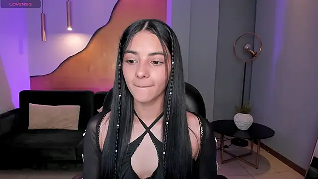 Snapshot of HannahJamesX chatting on January 2025 07:17:02 PM HannahJamesX online show from January 2025 07:17:02 PM