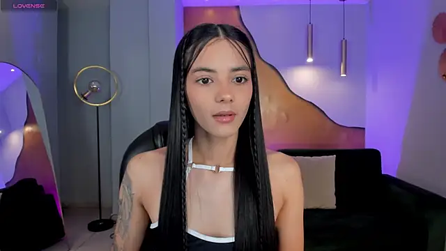 Snapshot of HannahJamesX chatting on September 2025 07:08:02 PM HannahJamesX online show from September 2025 07:08:02 PM