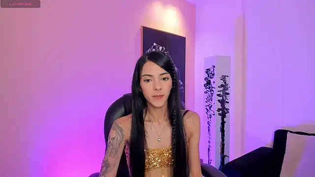 HannahJamesX online show from July 2026 12:55:01 PM