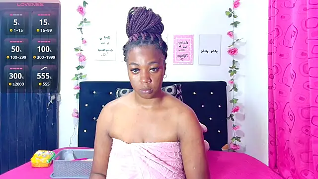 Snapshot of CiaraEbony chatting on October 2025 12:00:01 AM CiaraEbony online show from October 2025 12:00:01 AM