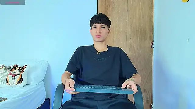  CamiloBass online show from July 2026 01:09:02 AM