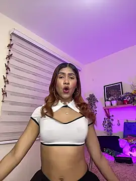 Snapshot of soy_sarah_ chatting on February 2025 02:24:02 PM soy sarah online show from February 2025 02:24:02 PM