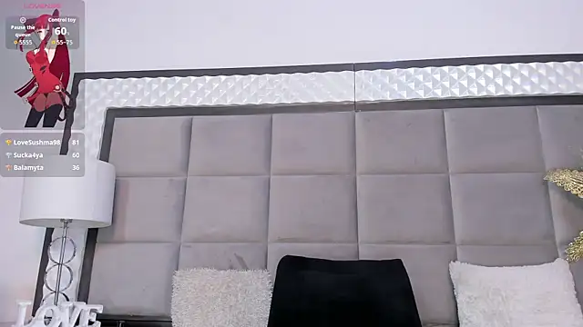 Snapshot of OliviaBurning chatting on September 2025 11:04:02 PM OliviaBurning online show from September 2025 11:04:02 PM