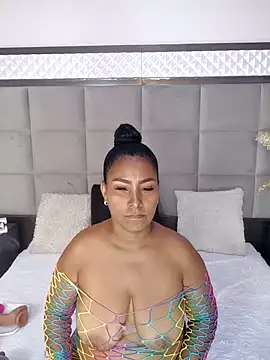 Snapshot of OliviaBurning chatting on September 2025 11:44:01 AM OliviaBurning online show from September 2025 11:44:01 AM