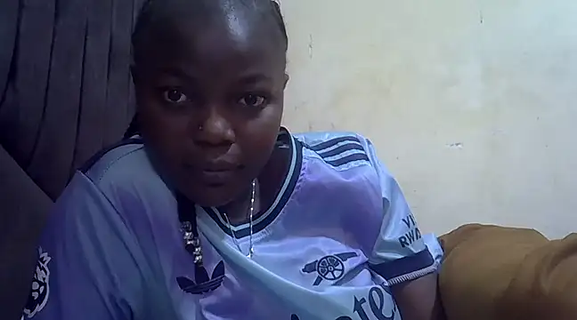 pretty vivy online show from March 2025 05:42:02 AM