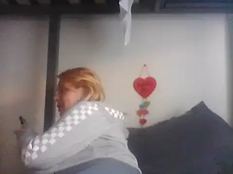 burrkitty online show from December 2024 08:40:01 PM