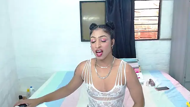 BLACK MOON TS online show from March 2026 06:15:02 PM