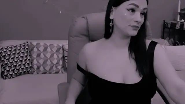 Snapshot of ChantalLion chatting on December 2024 08:28:01 AM ChantalLion online show from December 2024 08:28:01 AM