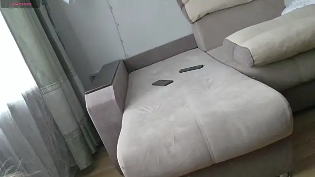 MilaaMilaa online show from November 2025 04:23:02 AM