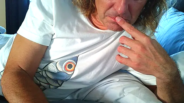 Snapshot of costanza7070 chatting on October 2025 12:41:02 AM costanza7070 online show from October 2025 12:41:02 AM