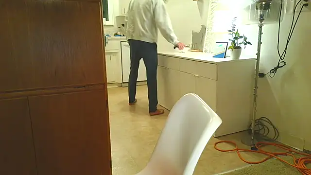 Snapshot of costanza7070 chatting on November 2025 04:22:01 AM costanza7070 online show from November 2025 04:22:01 AM