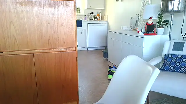 Snapshot of costanza7070 chatting on December 2025 04:24:02 PM costanza7070 online show from December 2025 04:24:02 PM