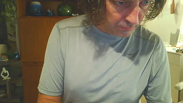 Snapshot of costanza7070 chatting on December 2025 04:55:01 AM costanza7070 online show from December 2025 04:55:01 AM