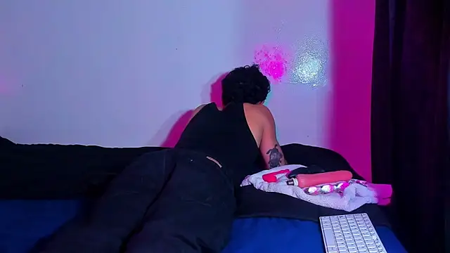 Piggy Eddy online show from February 2026 02:21:01 AM