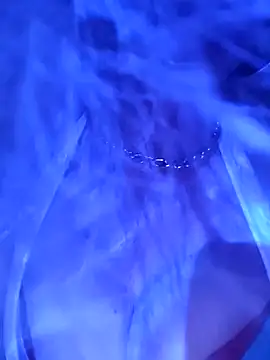 Snapshot of Connie_Pepper chatting on September 2025 11:27:01 PM Connie Pepper online show from September 2025 11:27:01 PM