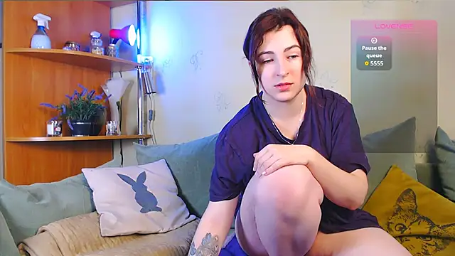 Caroline1995 online show from December 2025 07:17:01 AM