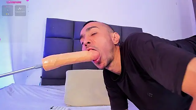 Snapshot of steven_hott8 chatting on March 2025 12:53:02 PM steven hott8 online show from March 2025 12:53:02 PM