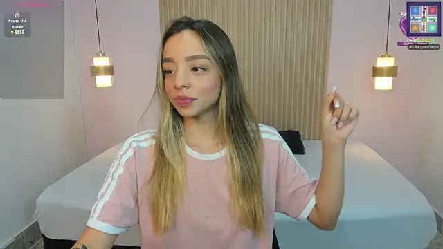 AliceRoss0 online show from February 2026 08:41:02 PM