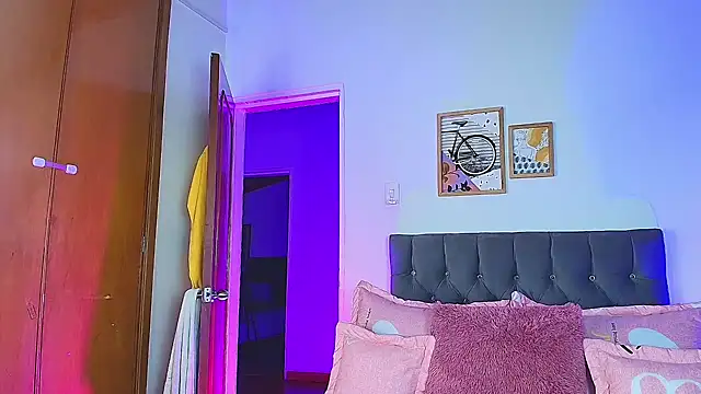 Cassie fletcher  online show from November 2025 11:03:01 PM