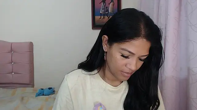 makennaa  online show from April 2026 10:33:01 AM