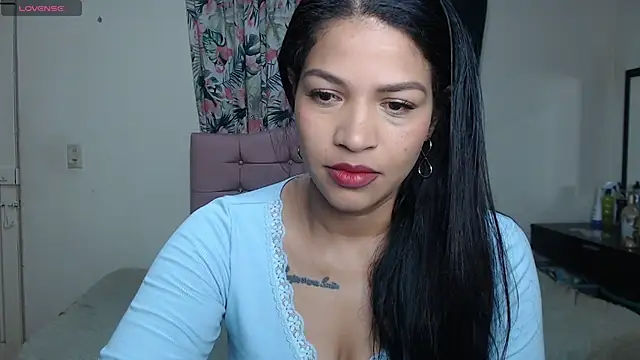 Snapshot of makennaa_ chatting on June 2026 10:34:01 AM makennaa online show from June 2026 10:34:01 AM