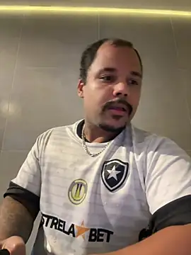 Ale Mineiro online show from May 2026 03:36:02 AM