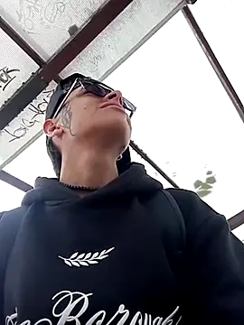 Snapshot of Cuervo_maniaco chatting on January 2025 03:40:01 PM Cuervo maniaco online show from January 2025 03:40:01 PM