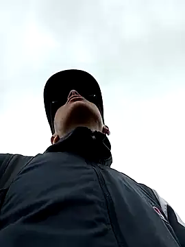 Snapshot of Cuervo_maniaco chatting on March 2025 04:24:01 PM Cuervo maniaco online show from March 2025 04:24:01 PM