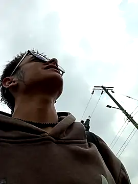 Snapshot of Cuervo_maniaco chatting on March 2025 03:37:02 PM Cuervo maniaco online show from March 2025 03:37:02 PM