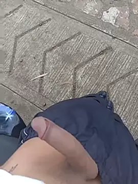 Snapshot of Cuervo_maniaco chatting on November 2025 07:35:02 PM Cuervo maniaco online show from November 2025 07:35:02 PM