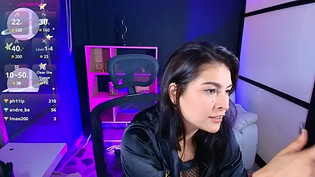 Snapshot of TifanyWhite_ chatting on February 2025 11:31:01 PM TifanyWhite online show from February 2025 11:31:01 PM