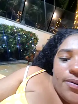 Annie-Wolf online show from November 2025 04:23:02 AM