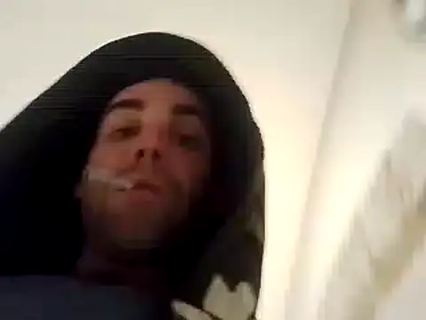 Snapshot of DrbigdickUK chatting on December 2024 11:49:02 PM DrbigdickUK online show from December 2024 11:49:02 PM