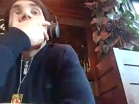 Snapshot of DrbigdickUK chatting on February 2025 03:42:01 PM DrbigdickUK online show from February 2025 03:42:01 PM